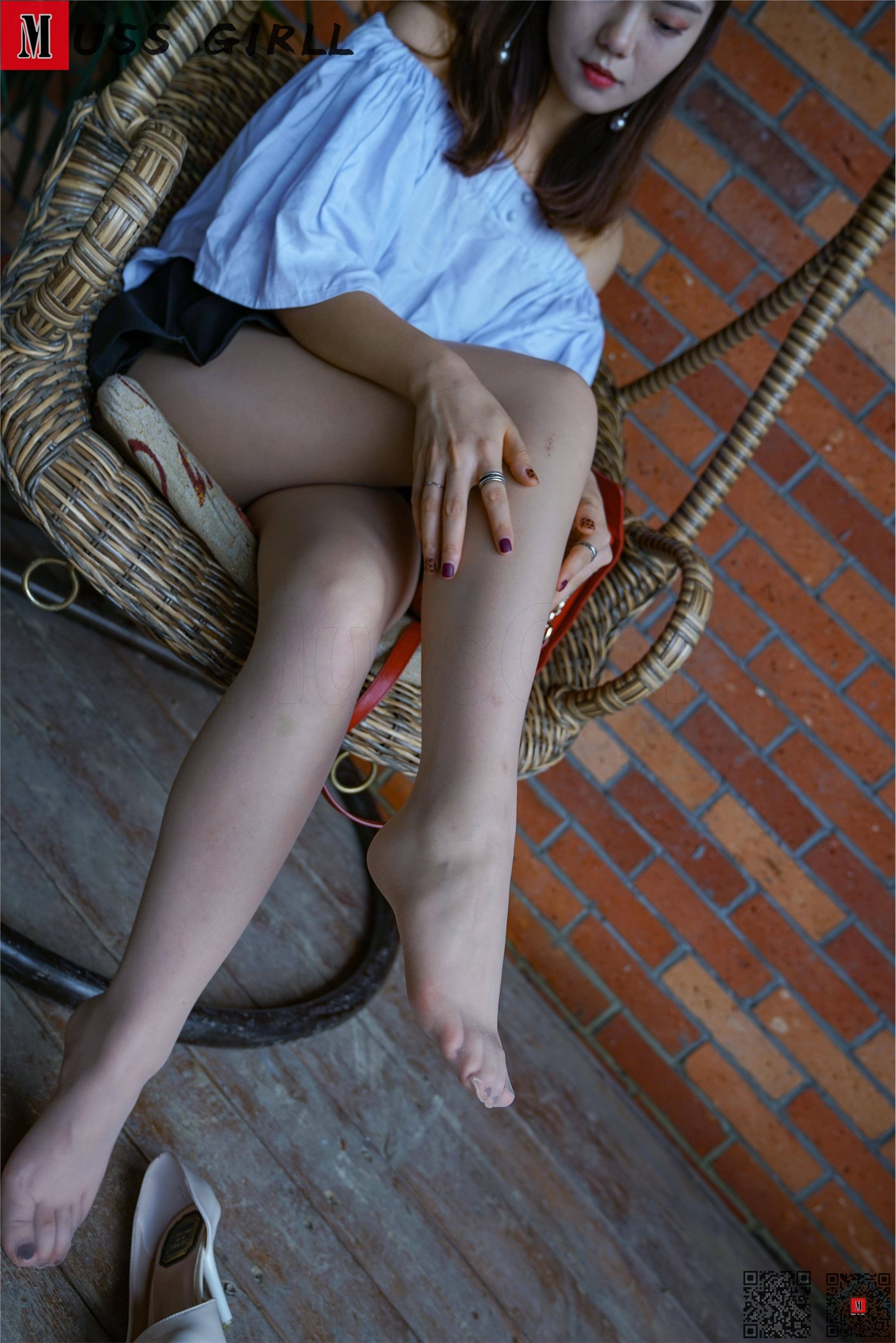 MussGirl慕丝女郎  NO.158 吊椅百褶裙肉丝